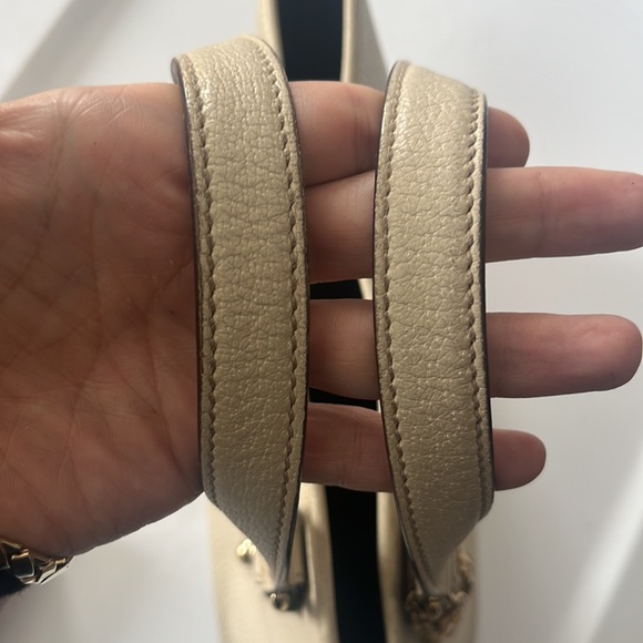 Gucci Cream Leather Handbag w/ Gold Charms- EUC - Picture 13 of 15